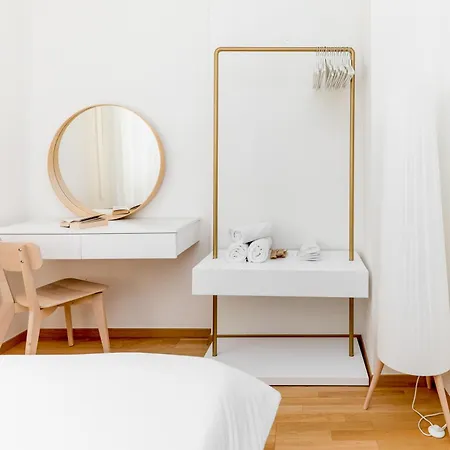 Zoe By Halu! Lovely Penthouse In The Center Apartment