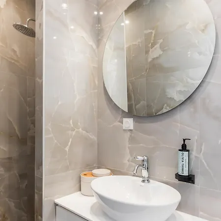 Zoe By Halu! Lovely Penthouse In The Center * Thessaloniki