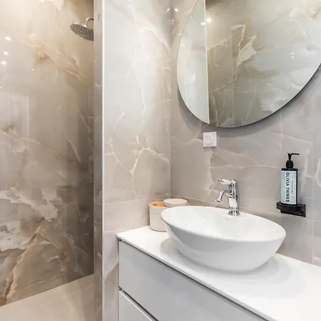 Zoe By Halu! Lovely Penthouse In The Center Appartamento *