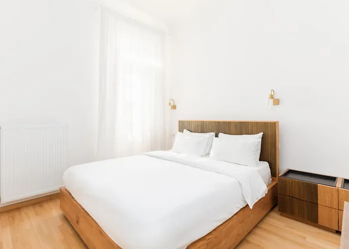 Zoe By Halu! Lovely Penthouse In The Center Apartment