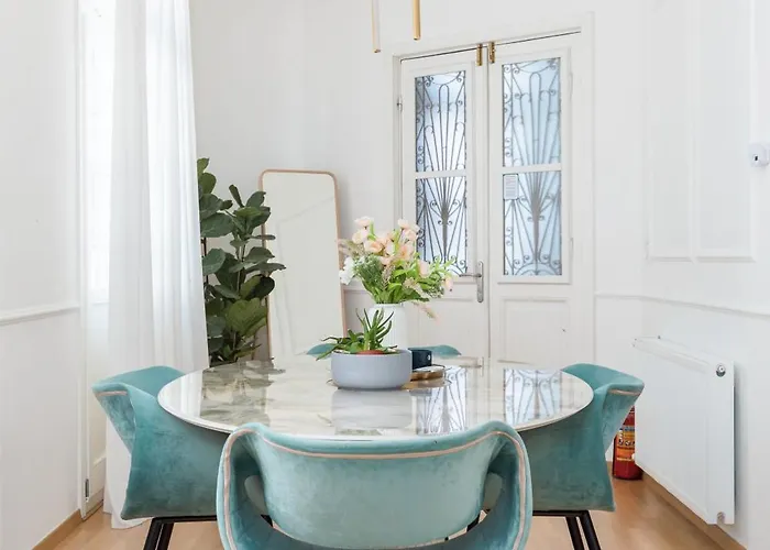Zoe By Halu! Lovely Penthouse In The Center Apartment *